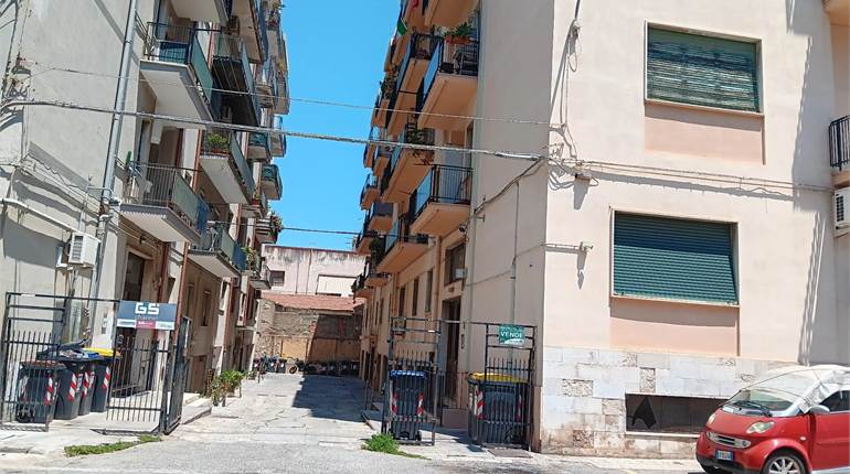  TRILOCALE ZONA VIALE CALABRIA