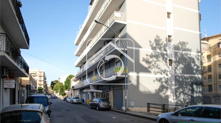 Ampio appartamento zona SUD rif. V158/21